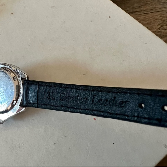 Roxy Quik Silver Watch - Picture 9 of 13